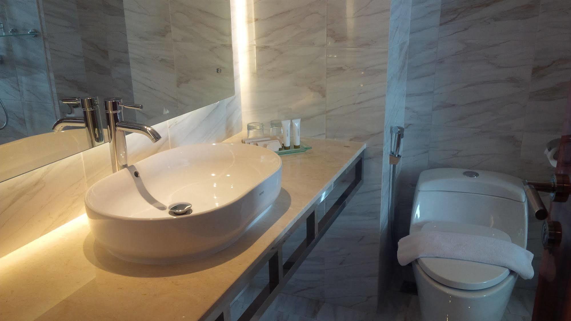 Royal Asnof Hotel פקאנבארו מראה חיצוני תמונה